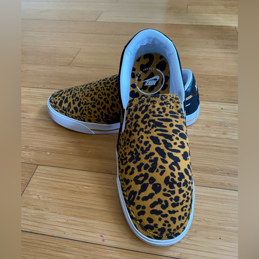 Nike Slip on shoes
